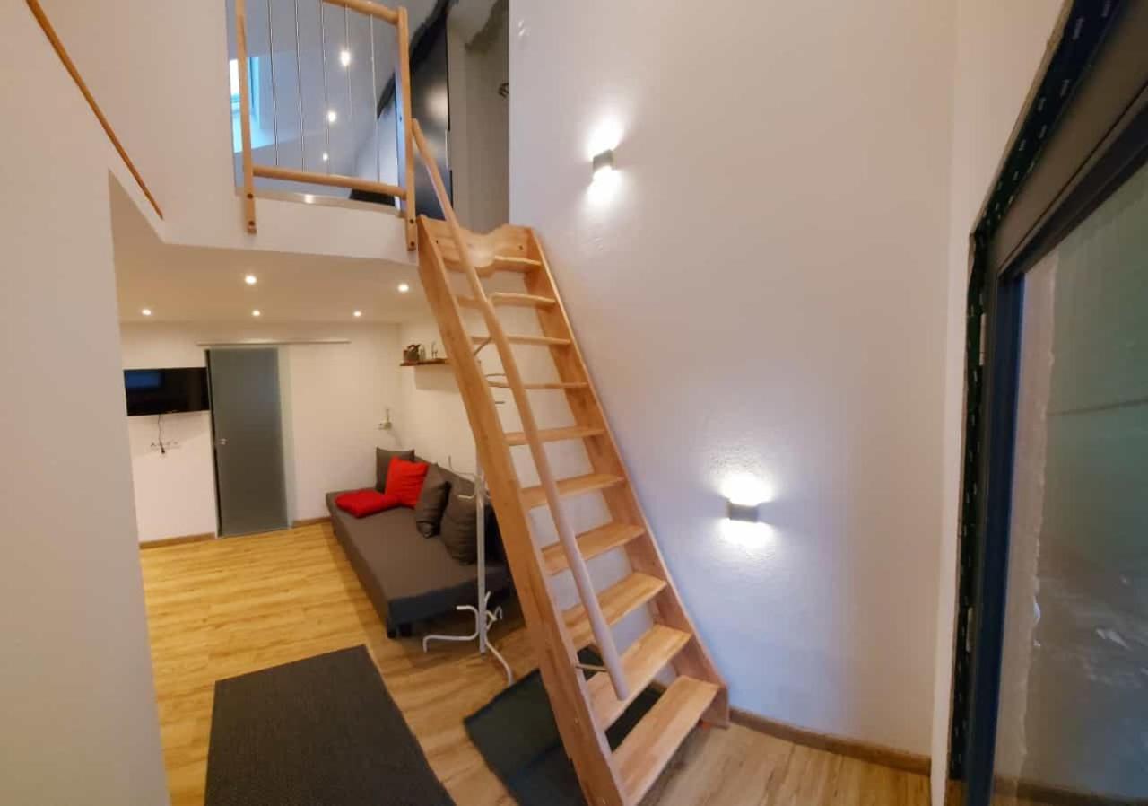 Ferienhaus: Mitten Auf Dem Reiterhof Ohringen Bagian luar foto